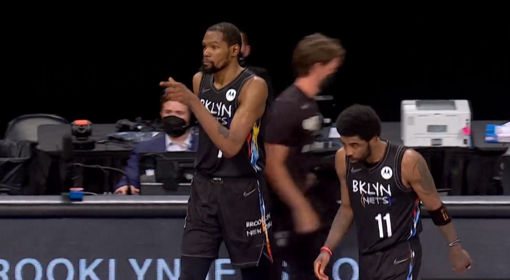 开云体育直播-篮网碾压浙江队，字母哥带队取胜