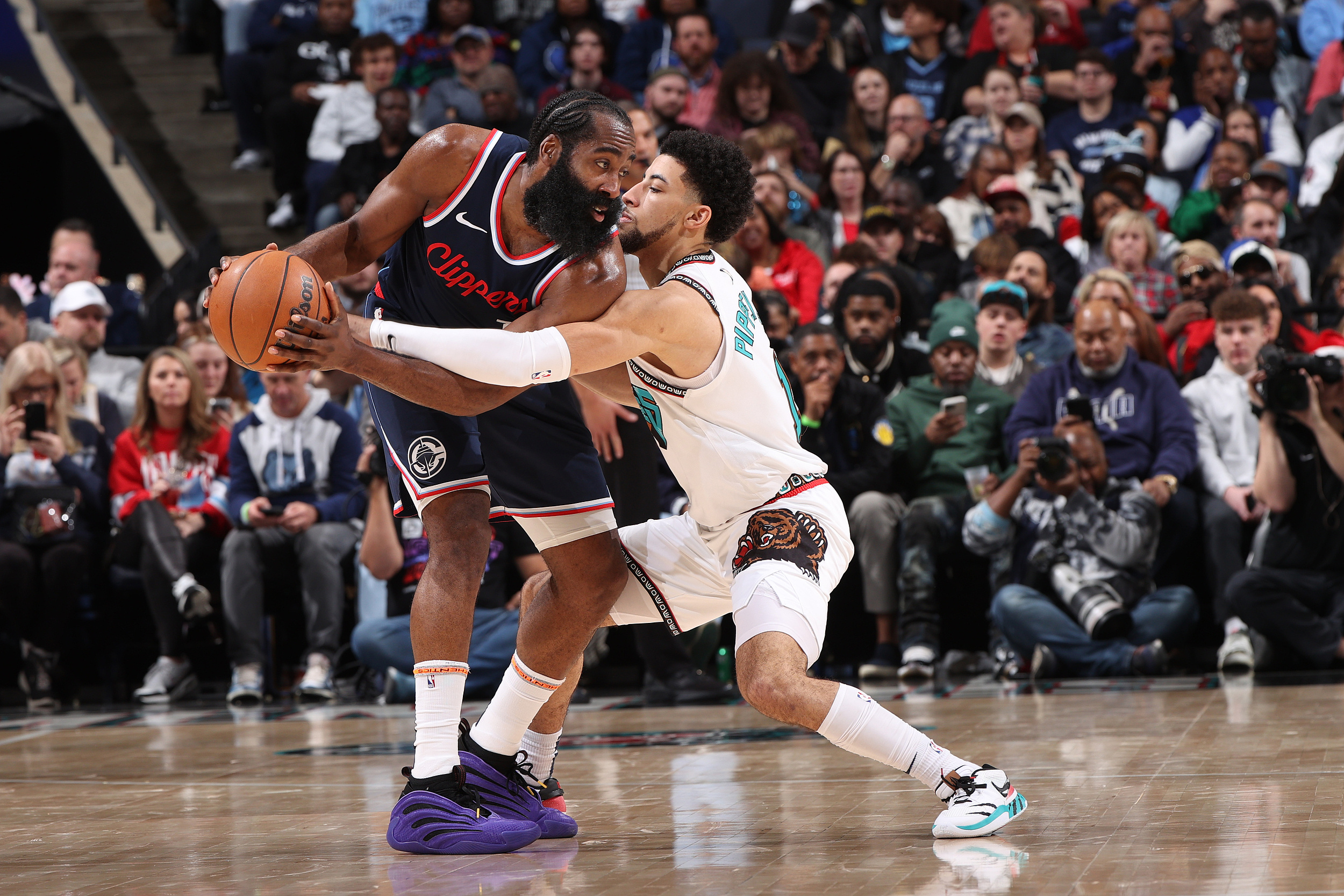 快船鏖战灰熊，哈登刷新纪录