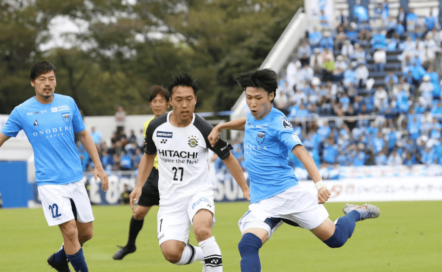 横滨对阵鹿岛鹿角,谁能在比赛中取得胜利? 横滨对阵鹿岛鹿角,谁能在比赛中取得胜利?