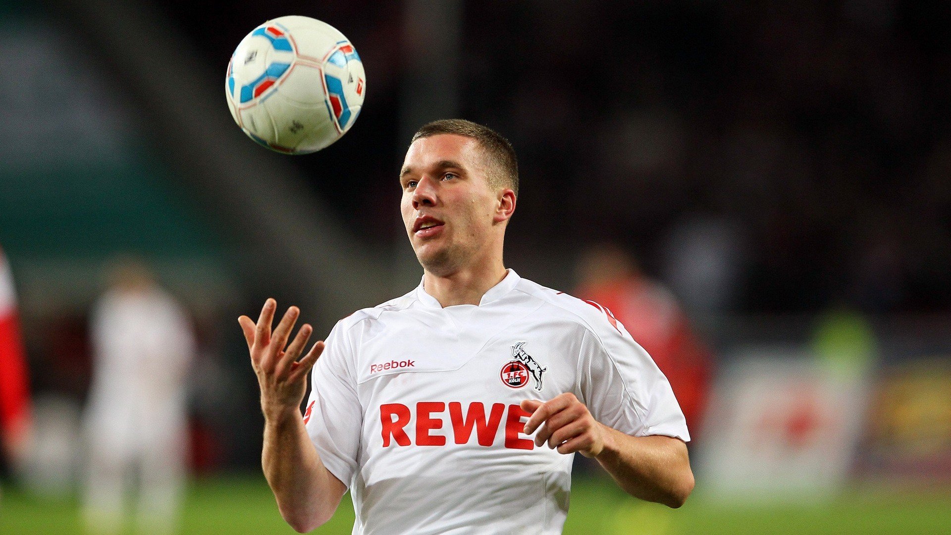 开云体育世界杯2026-维尼修斯关键战不手软，芬兰对阵奥地利上演欧洲杯预选赛生死战